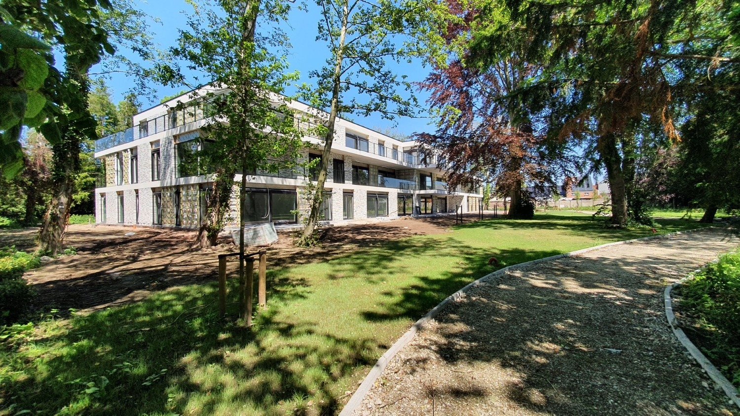 Ruim gelijkvloersappartement