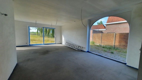 Prachtige pastorijwoning met 4 slaapkamers te Ingelmunster