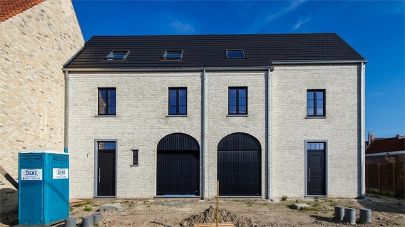Prachtige pastorijwoning te Ingelmunster